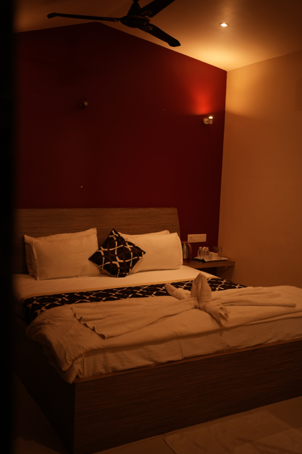 Neel Farms and Resort - Royal Cottage