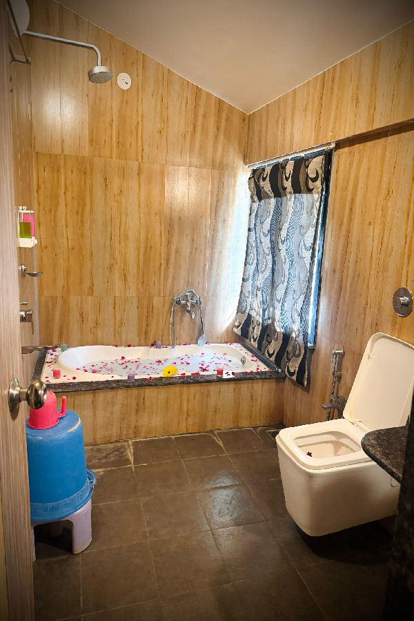 Neel Farms and Resort - Royal Cottage